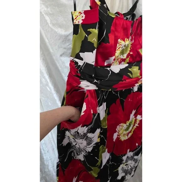 Satin Floral Plus Size Party Dress - Picture 6 of 10